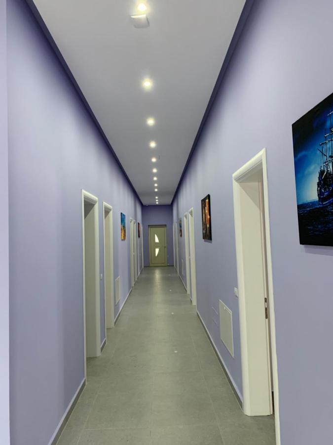 Hotel Restaurant Deso Shijak Luaran gambar